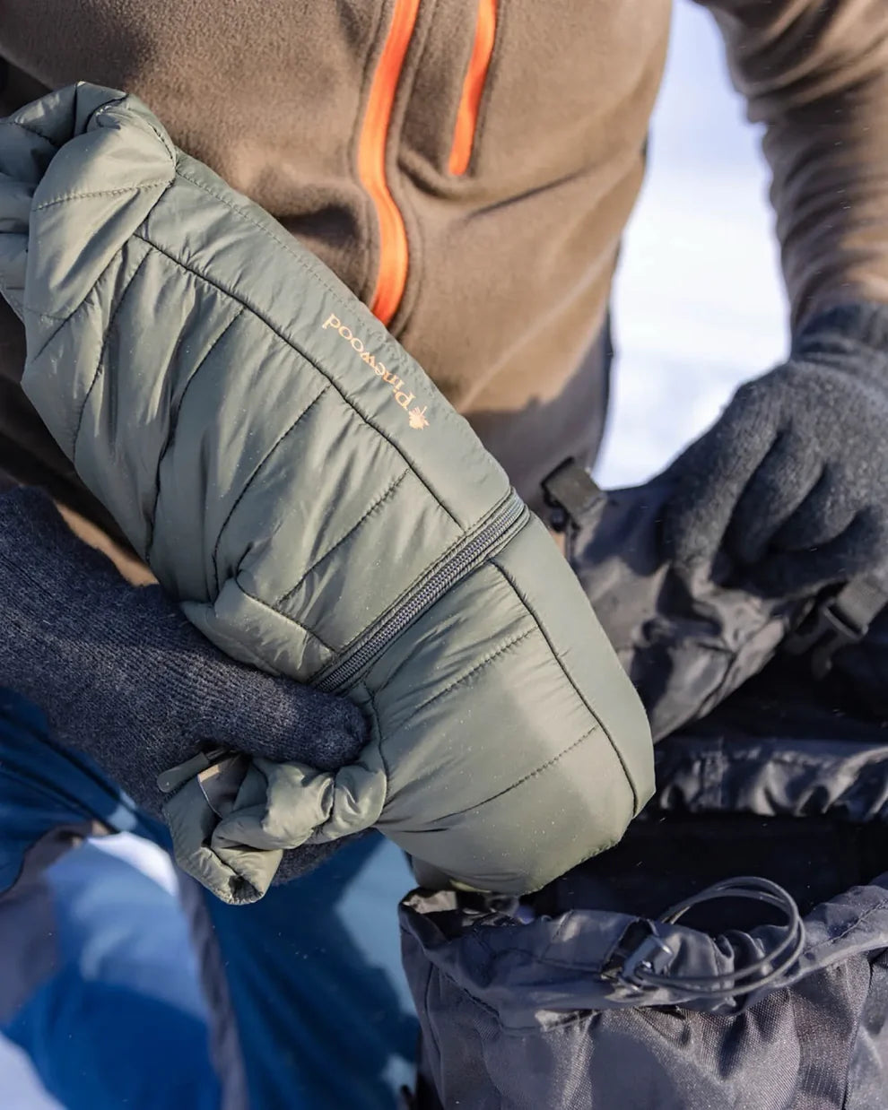 Pinewood® Knitted Wool 5-Finger Glove