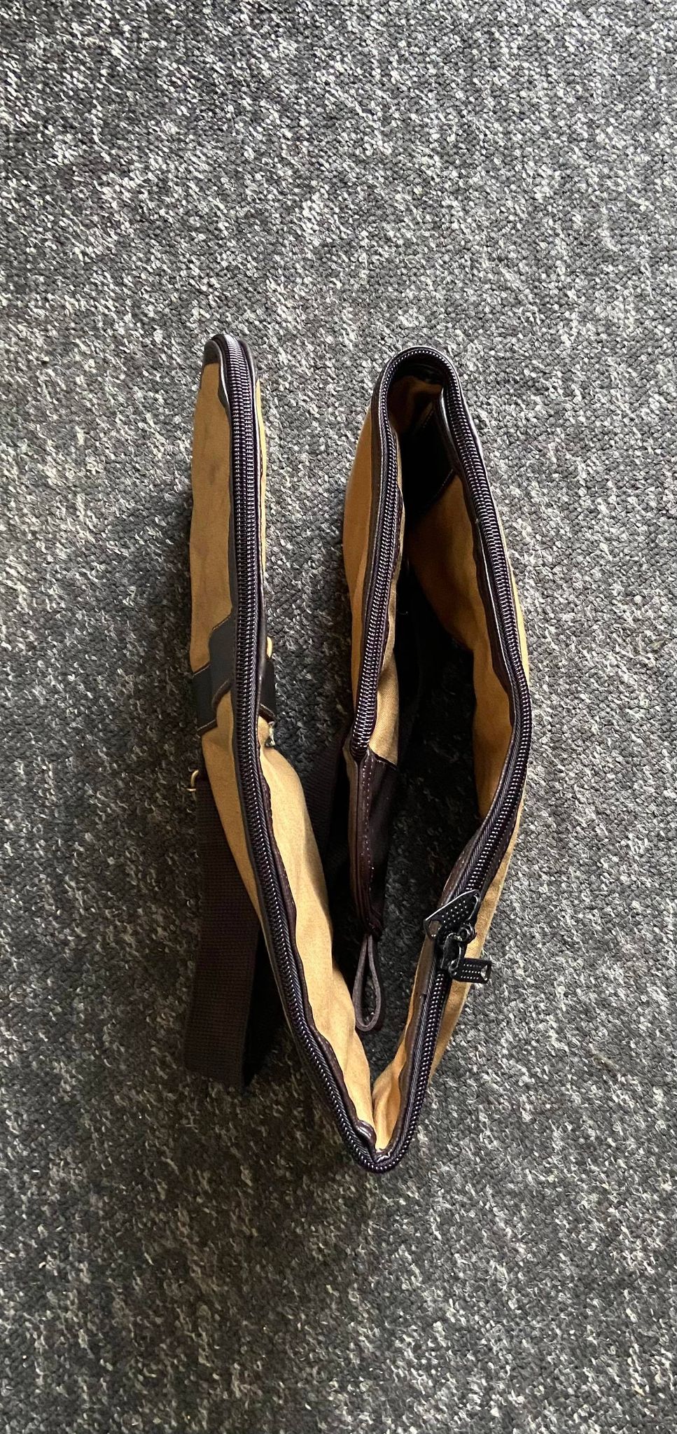 Sammenfoldeligt haglgevær foderal i canvas og læder