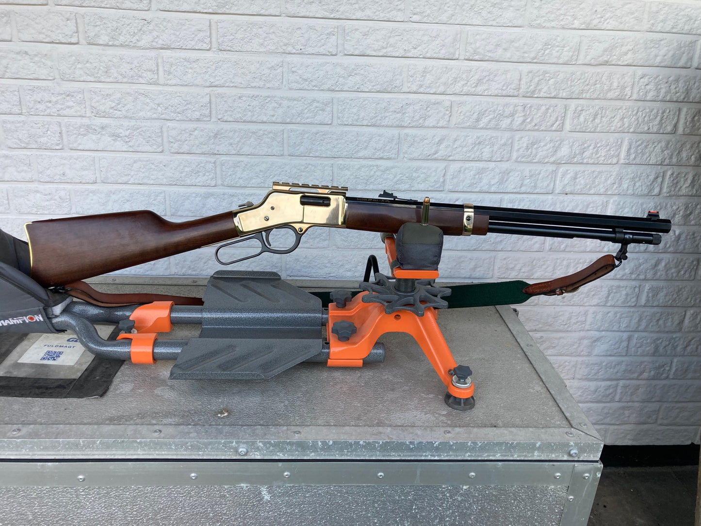 Henry Bøjlespænder Model - H008M Yellowboy