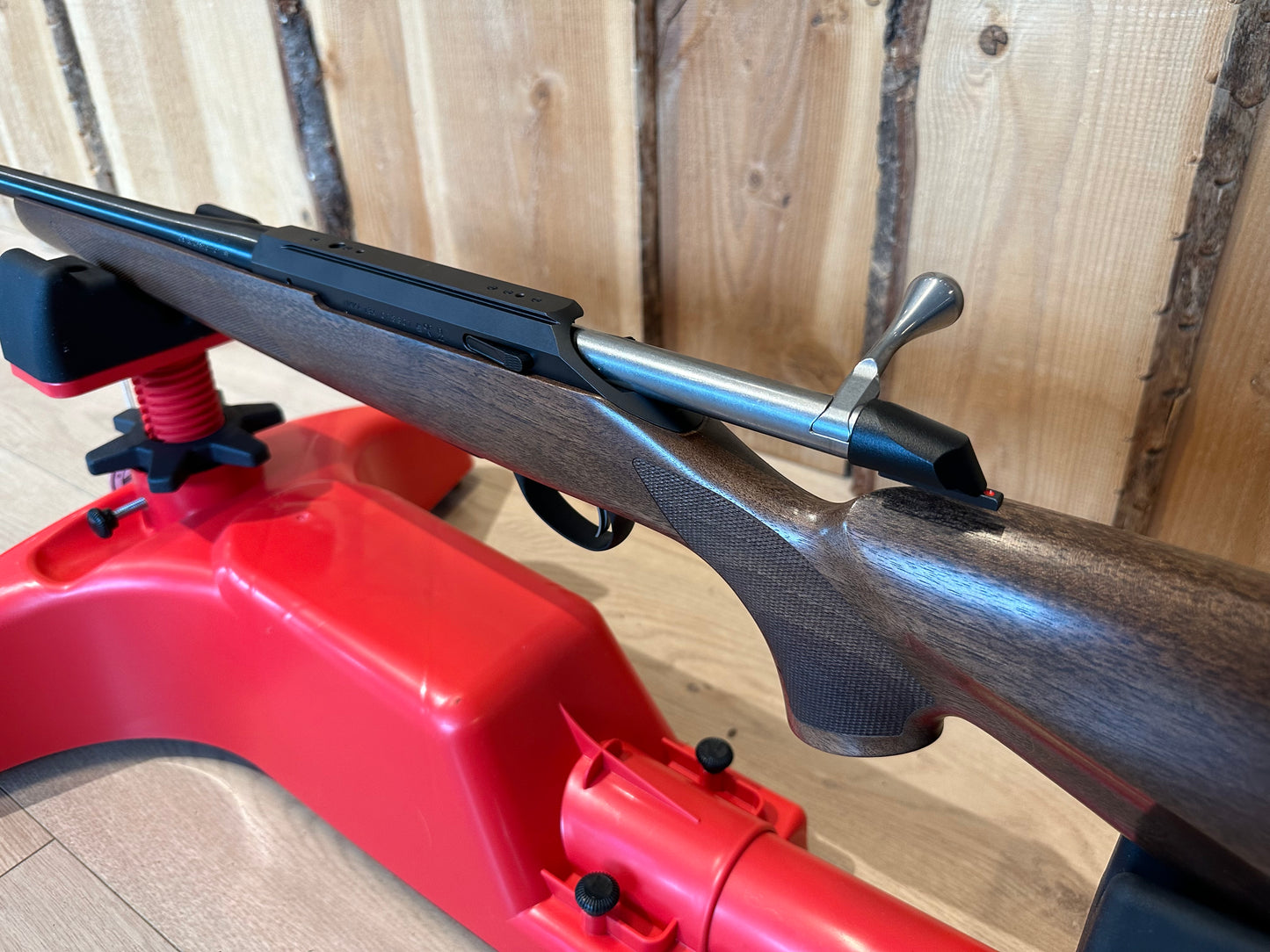 Tikka T3x RH 30-06 Forest nr.:CF8301