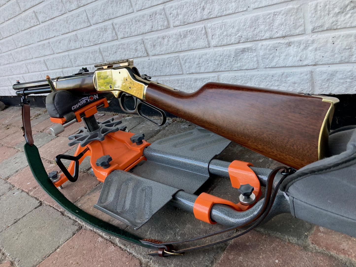 Henry Bøjlespænder Model - H008M Yellowboy